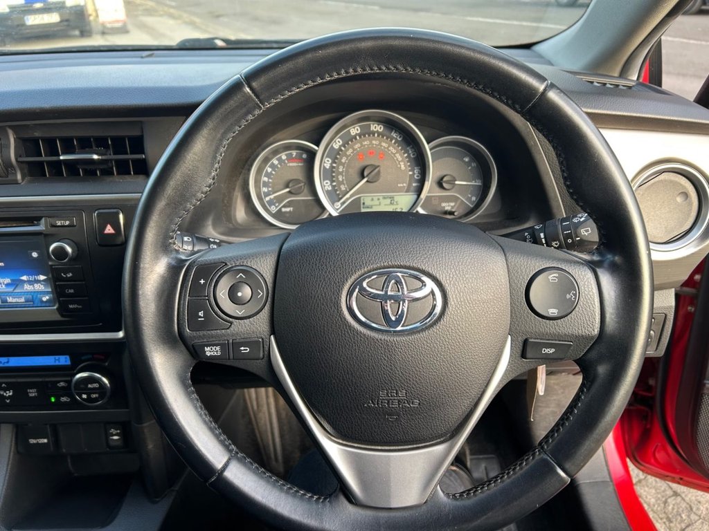 Used Toyota Auris 2014 for sale - 77697924: Photo 19