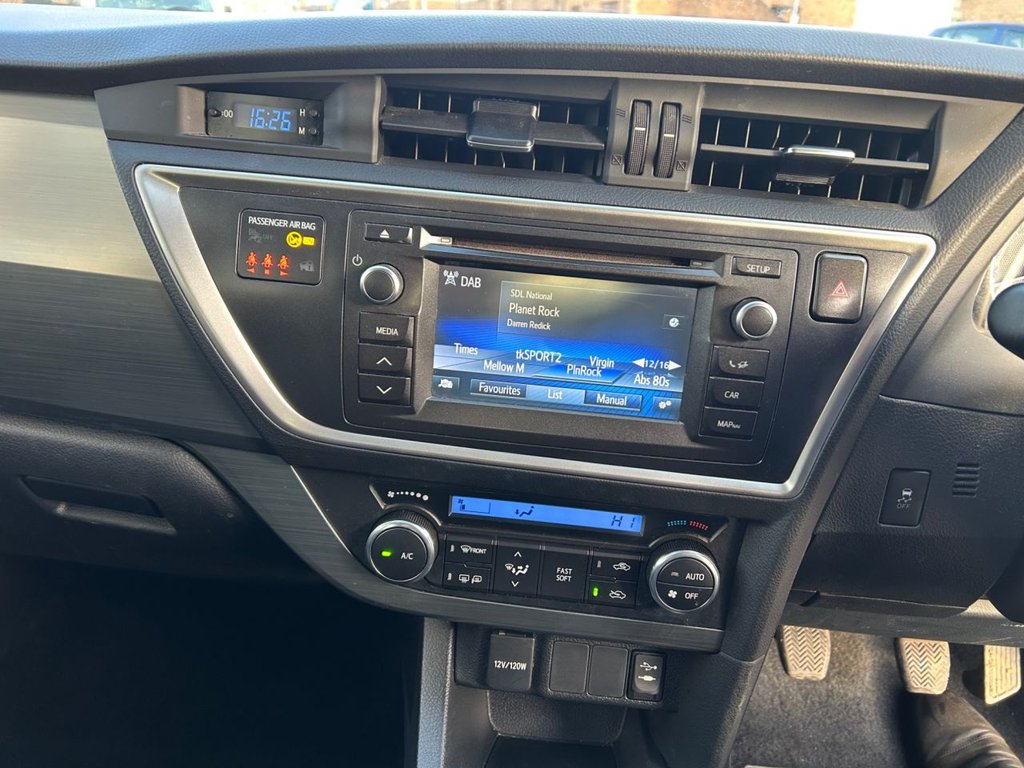 Used Toyota Auris 2014 for sale - 77697924: Photo 21