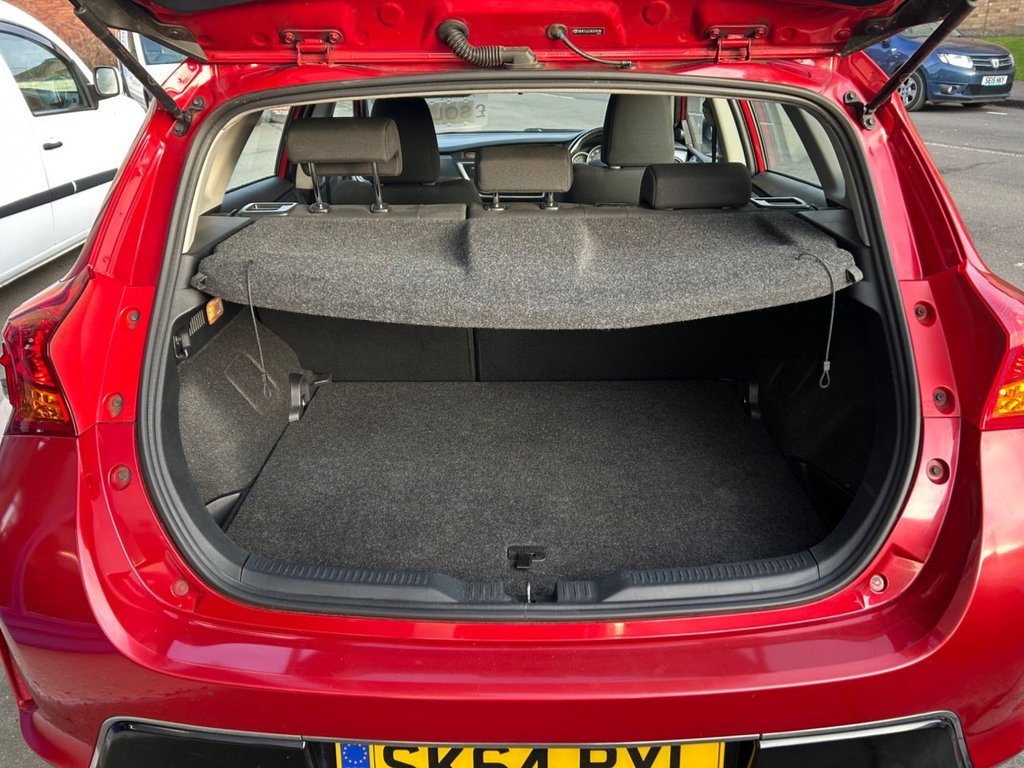 Used Toyota Auris 2014 for sale - 77697924: Photo 7