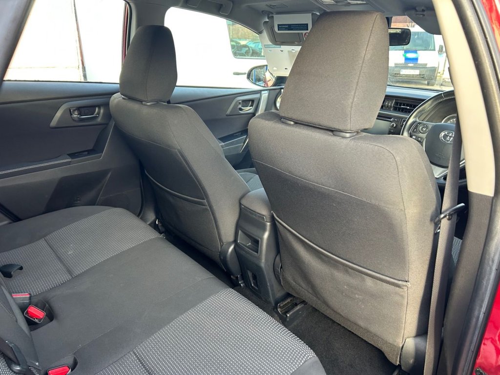 Used Toyota Auris 2014 for sale - 77697924: Photo 8