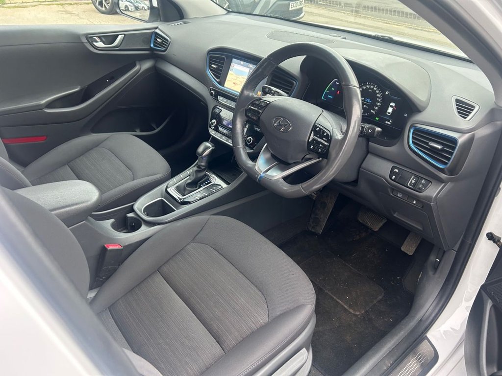 Used Hyundai IONIQ 2018 for sale - 76927549: Photo 4