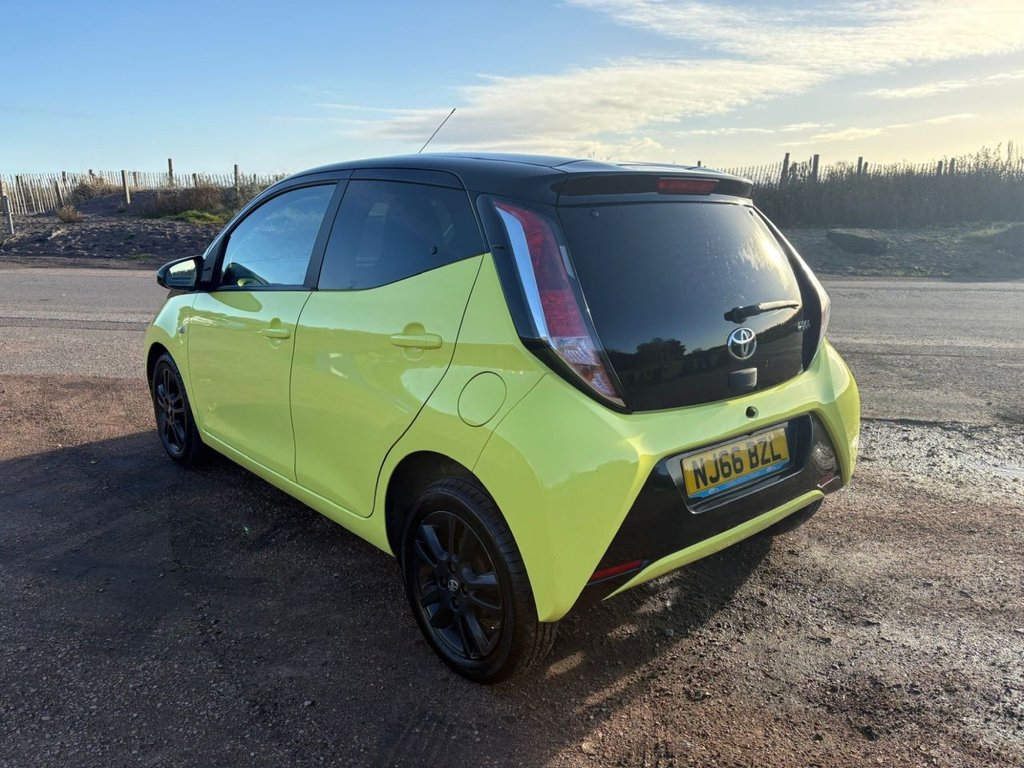 Used Toyota AYGO 2016 for sale - 76851061: Photo 14