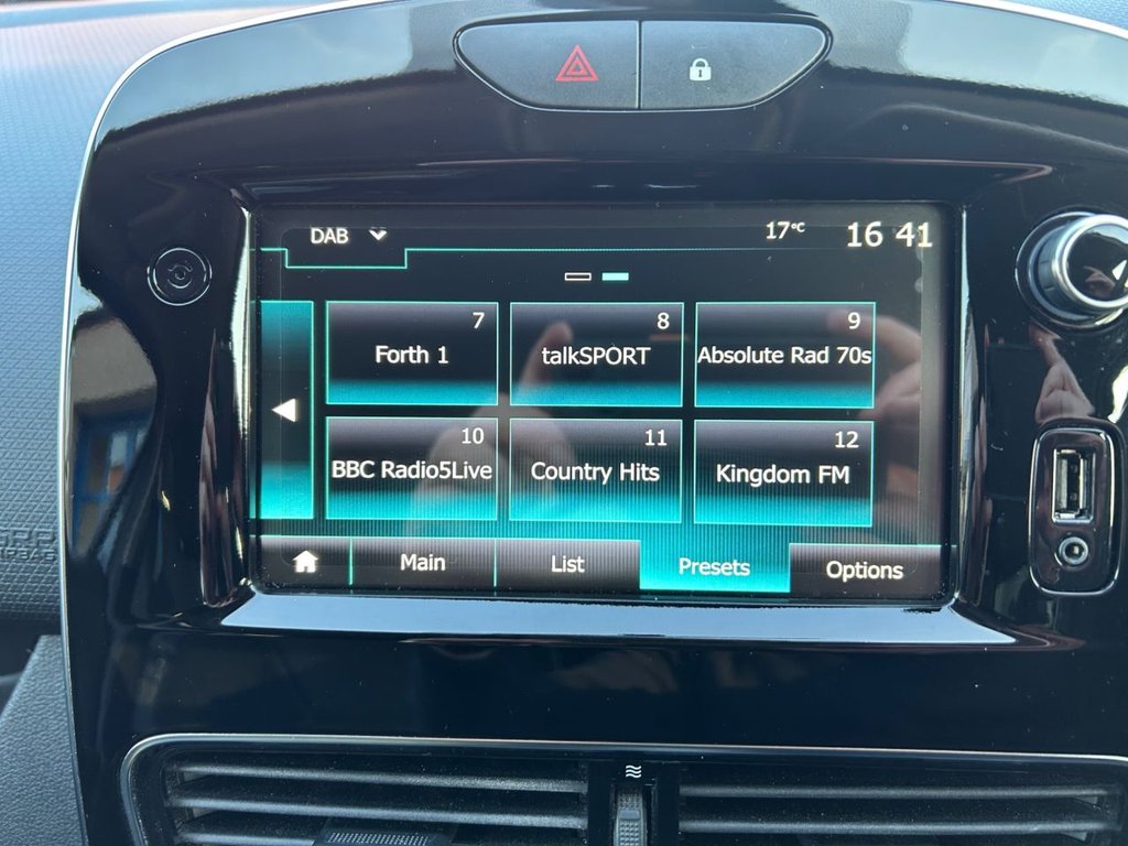 Used Renault Clio 2019 for sale - 77971569: Photo 4