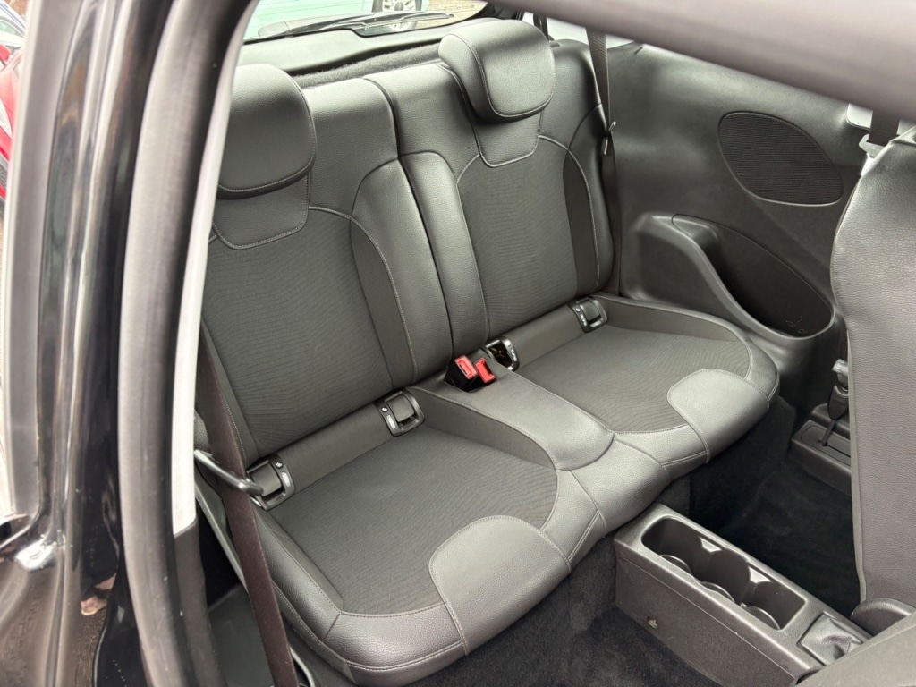 Used Vauxhall ADAM 2018 for sale - 76132013: Photo 10