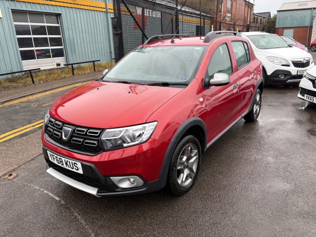 Used Dacia Sandero Stepway 2018 for sale - 76162560: Photo 1