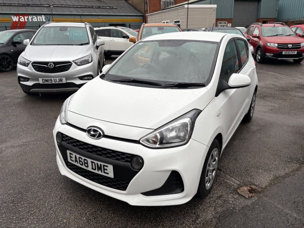 Used Hyundai i10 2018 for sale - 76162543: Photo 1