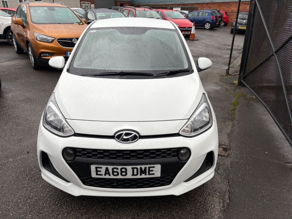 Used Hyundai i10 2018 for sale - 76162543: Photo 5