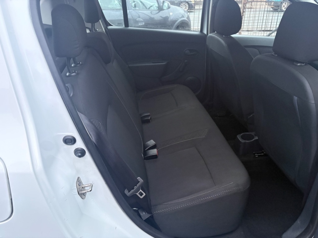 Used Dacia Sandero 2017 for sale - 77341135: Photo 11