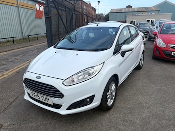Used Ford Fiesta 2015 for sale - 78611896: Photo