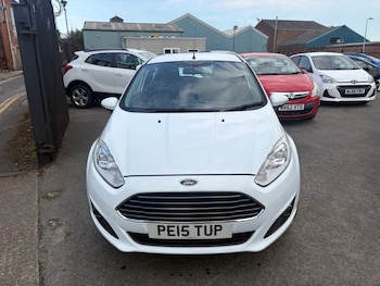 Used Ford Fiesta 2015 for sale - 78611896: Photo