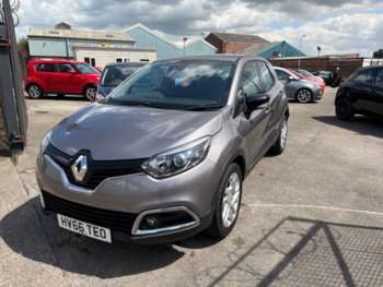 Used Renault Captur 2016 for sale - 74903637: Photo