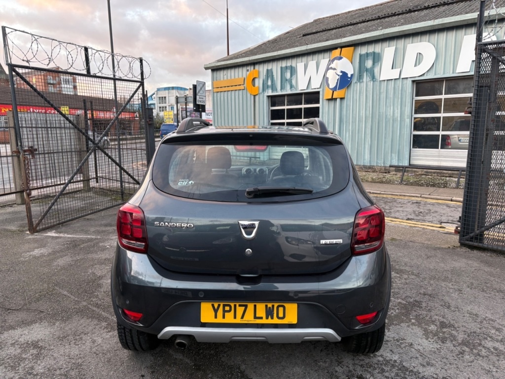 Used Dacia Sandero Stepway 2017 for sale - 76836129: Photo 8