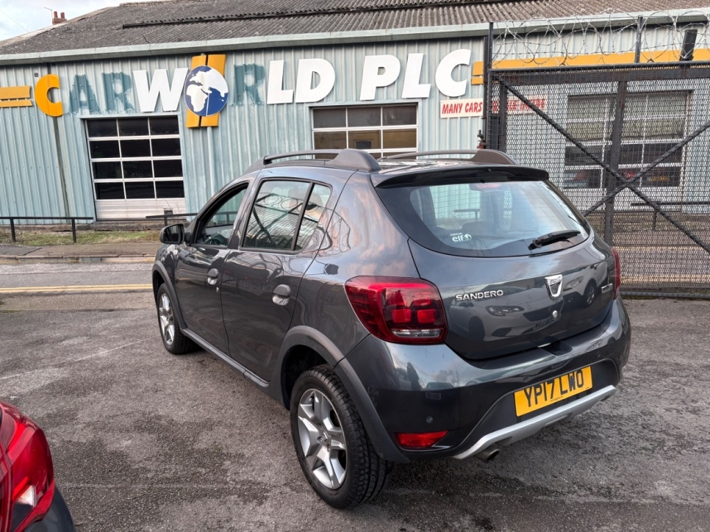 Used Dacia Sandero Stepway 2017 for sale - 76836129: Photo 9