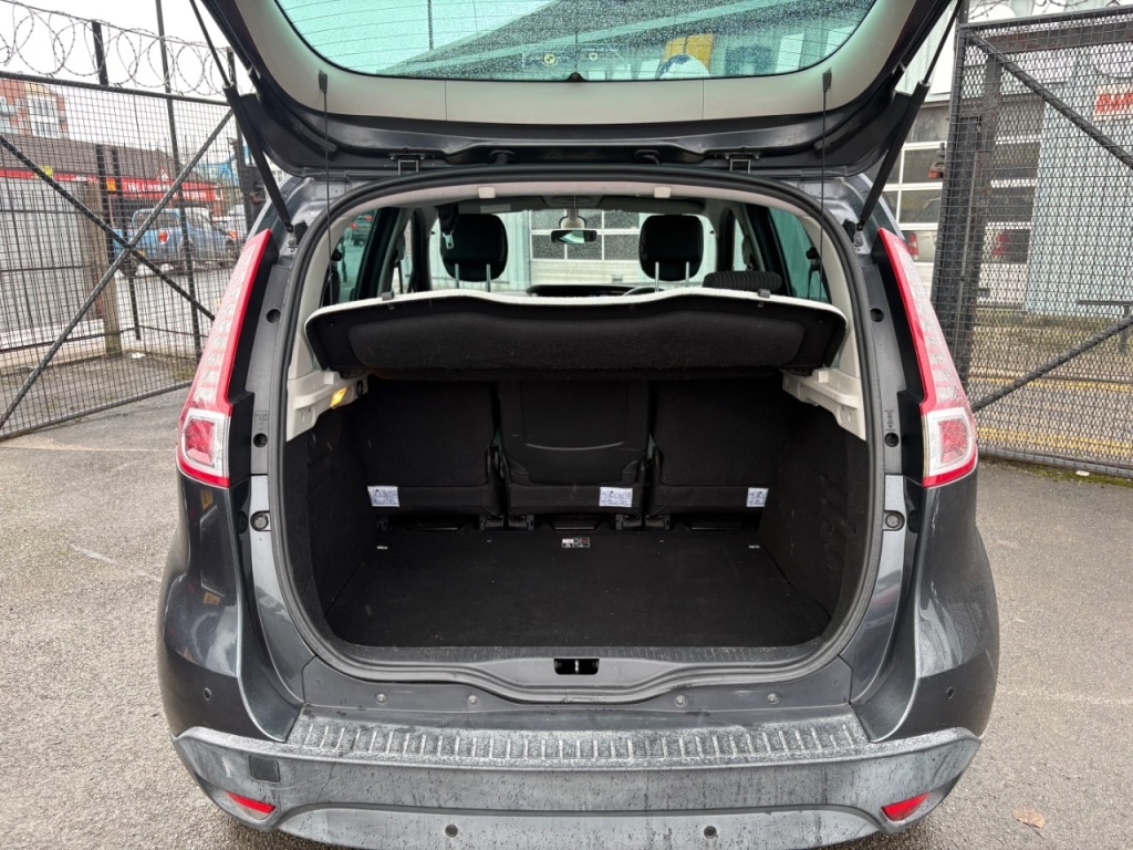 Used Renault Scenic 2011 for sale - 77341127: Photo 12