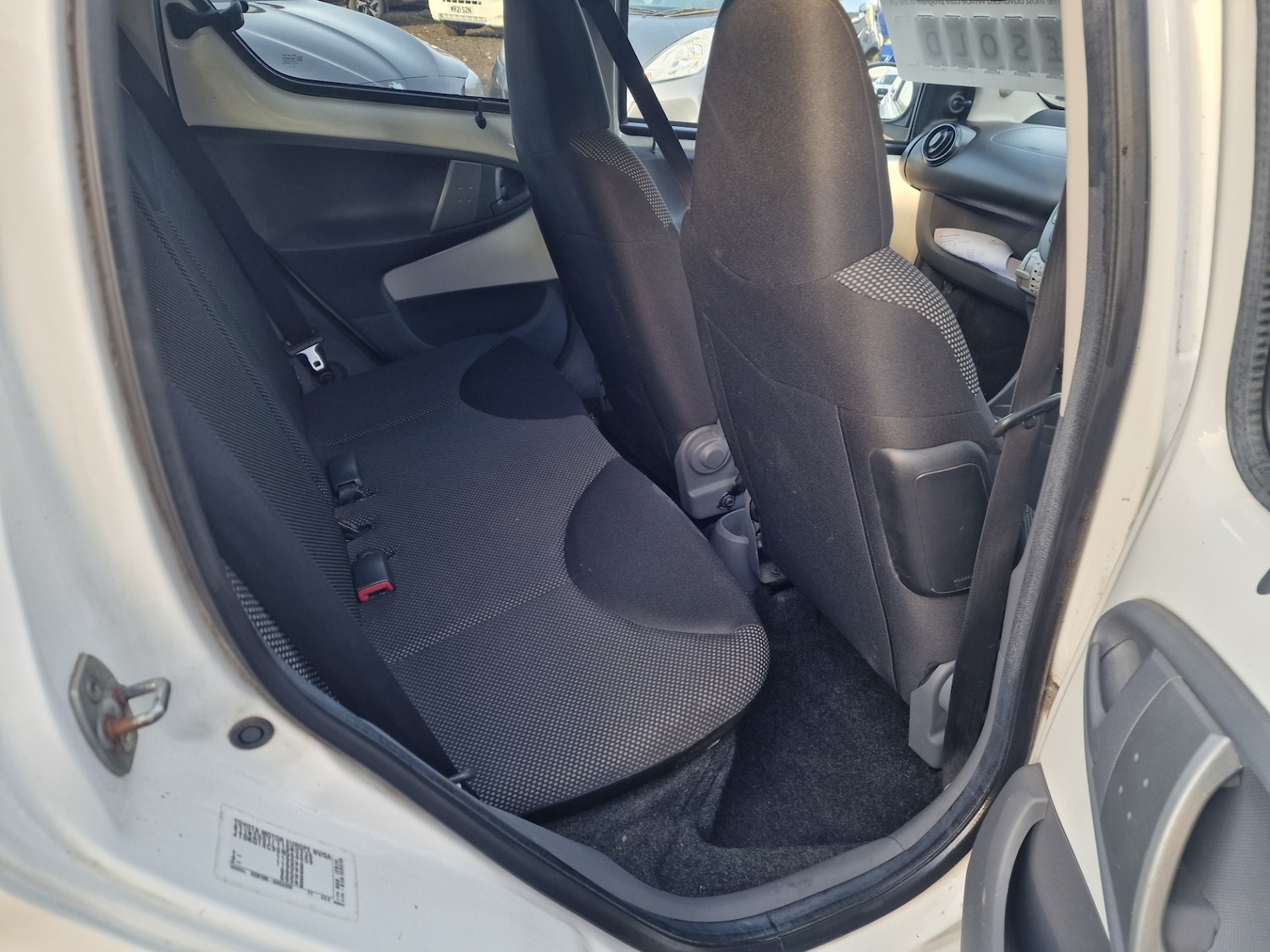 Used Toyota AYGO 2011 for sale - 77954296: Photo 10