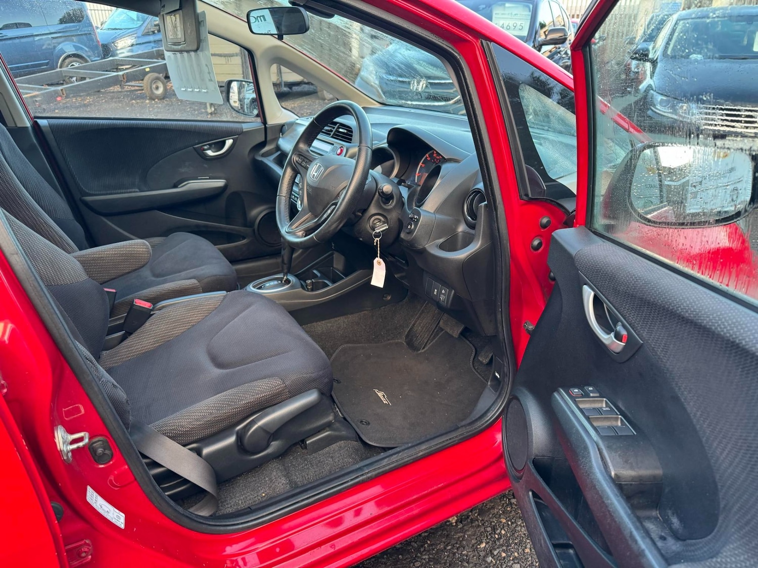 Used Honda Jazz 2014 for sale - 76799667: Photo 9