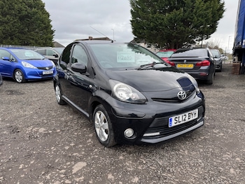 Used Toyota AYGO 2012 for sale - 79451552: Photo