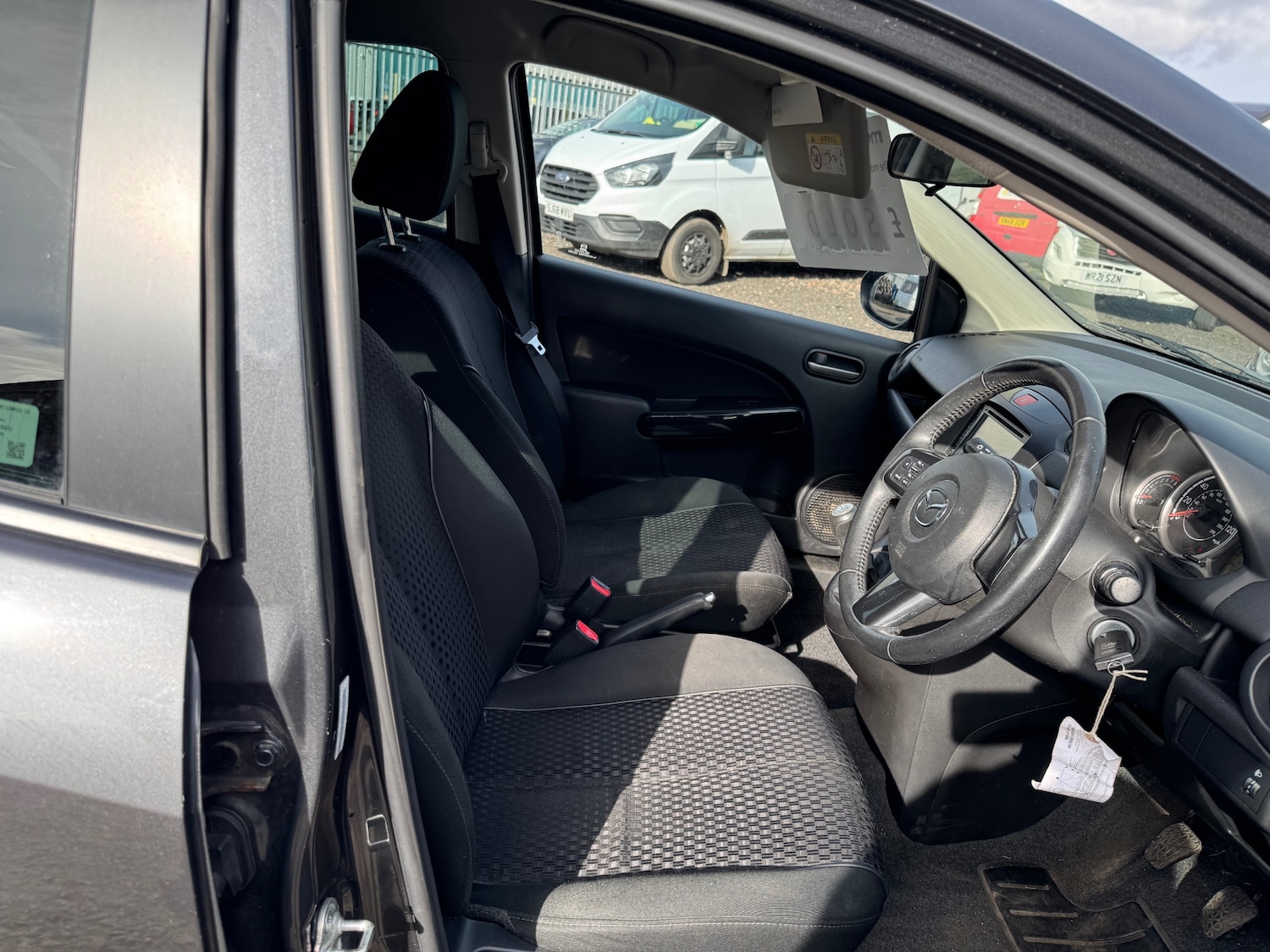 Used Mazda Mazda2 2014 for sale - 78109680: Photo 12