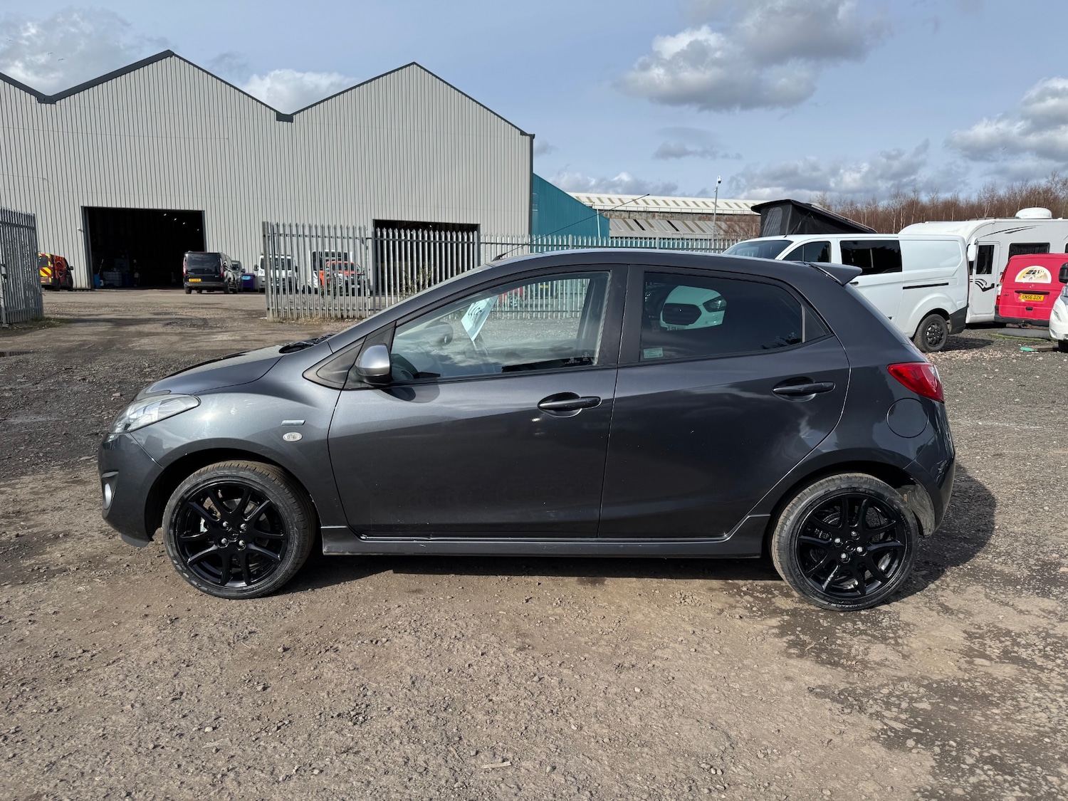 Used Mazda Mazda2 2014 for sale - 78109680: Photo 7