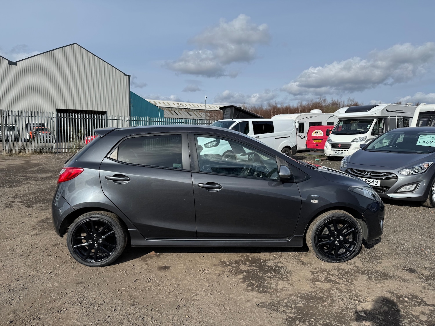 Used Mazda Mazda2 2014 for sale - 78109680: Photo 8