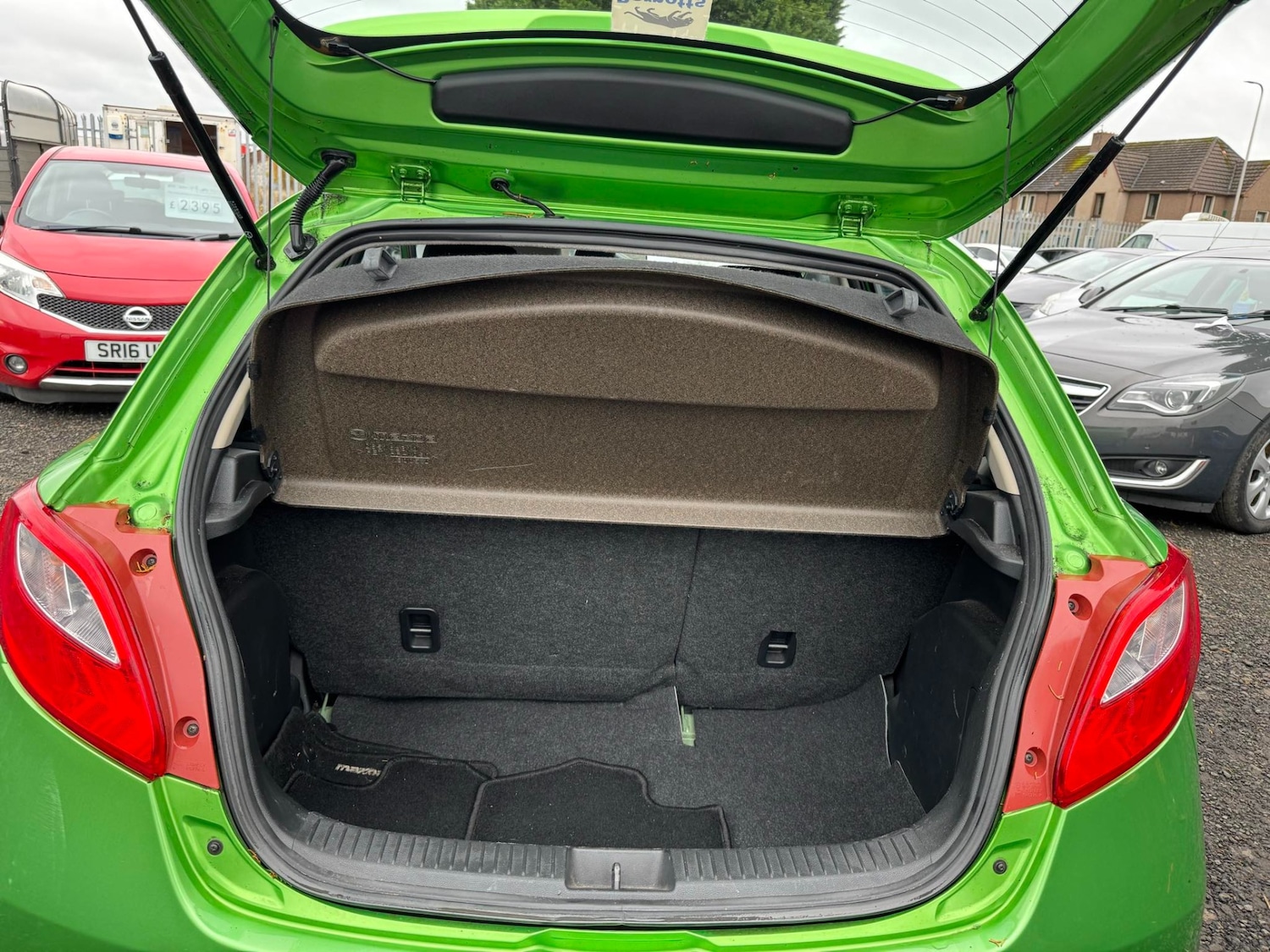 Used Mazda Mazda2 2011 for sale - 76461518: Photo 11