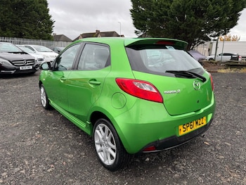 Used Mazda Mazda2 2011 for sale - 76461518: Photo
