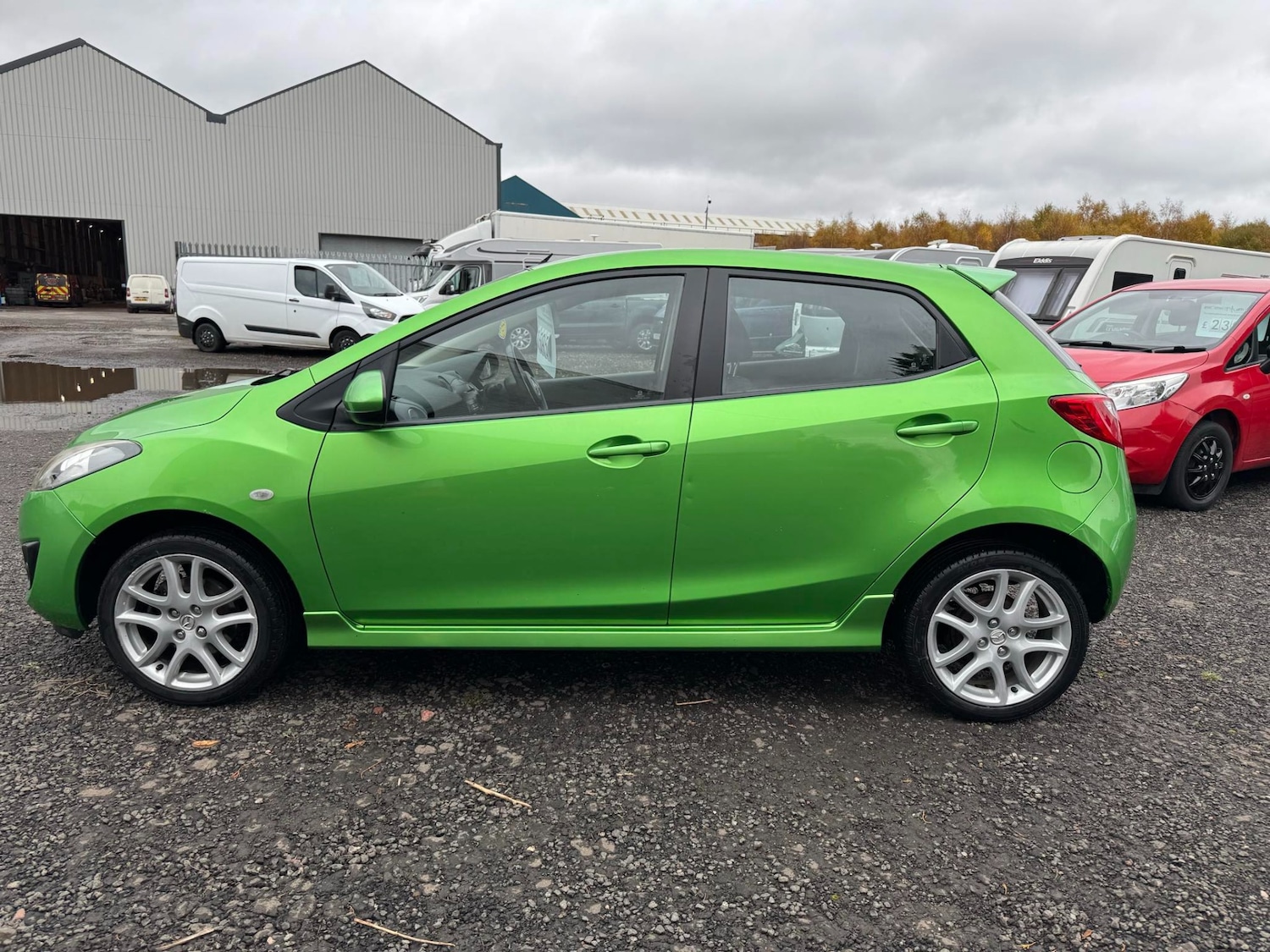 Used Mazda Mazda2 2011 for sale - 76461518: Photo 6