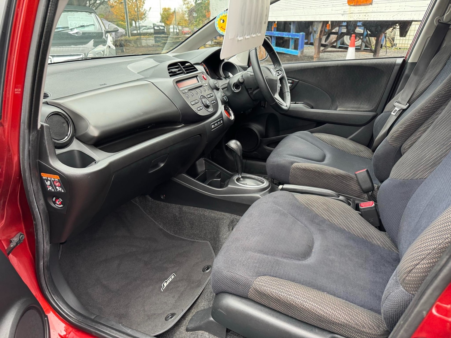 Used Honda Jazz 2015 for sale - 76461604: Photo 11