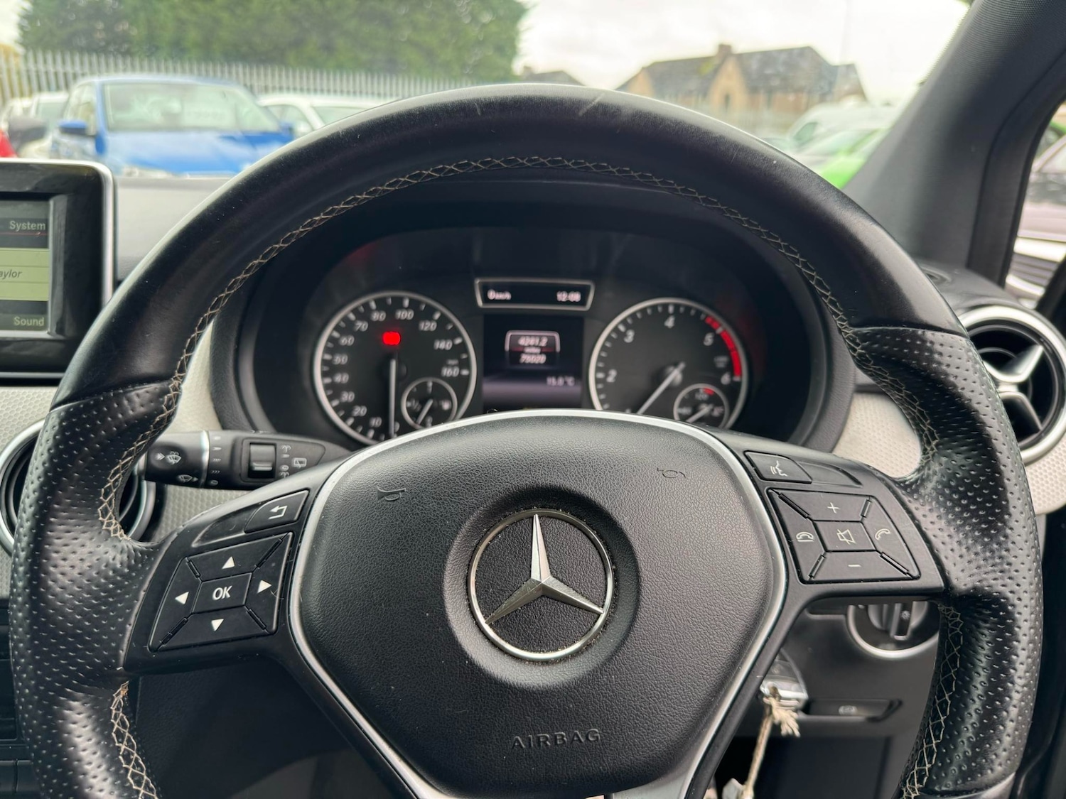 Used Mercedes-Benz B Class 2014 for sale - 76453131: Photo 14