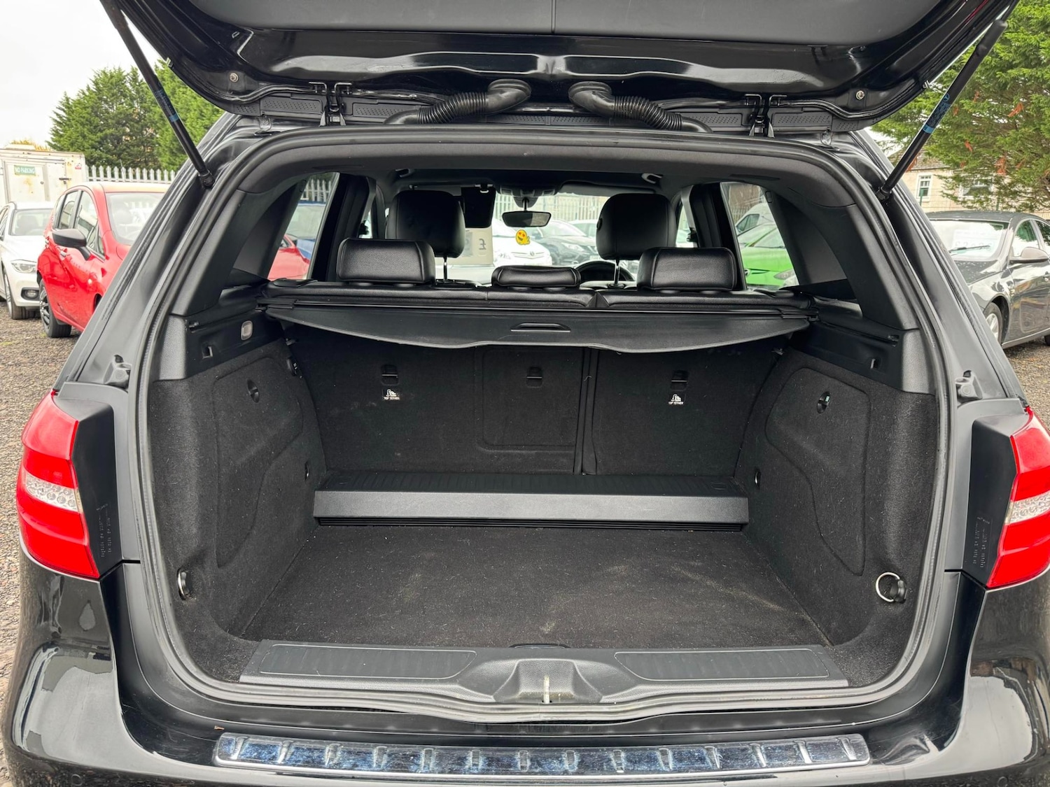 Used Mercedes-Benz B Class 2014 for sale - 76453131: Photo 18