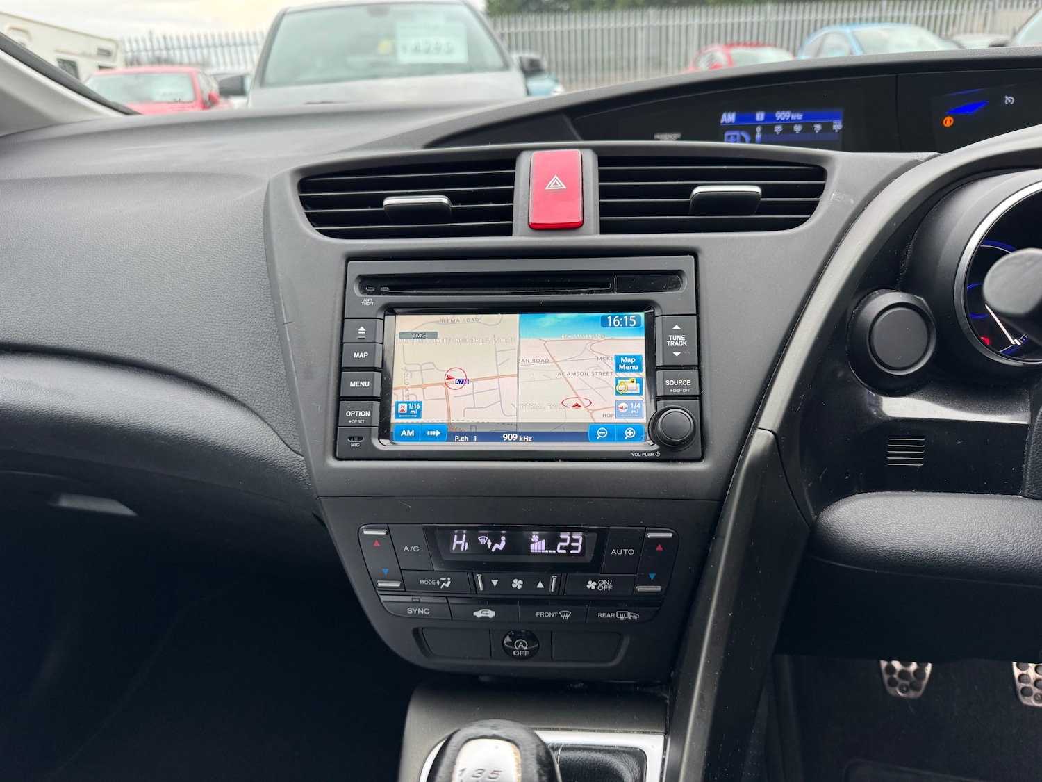 Used Honda Civic 2013 for sale - 77241953: Photo 12