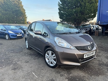 Used Honda Jazz 2015 for sale - 77759410: Photo