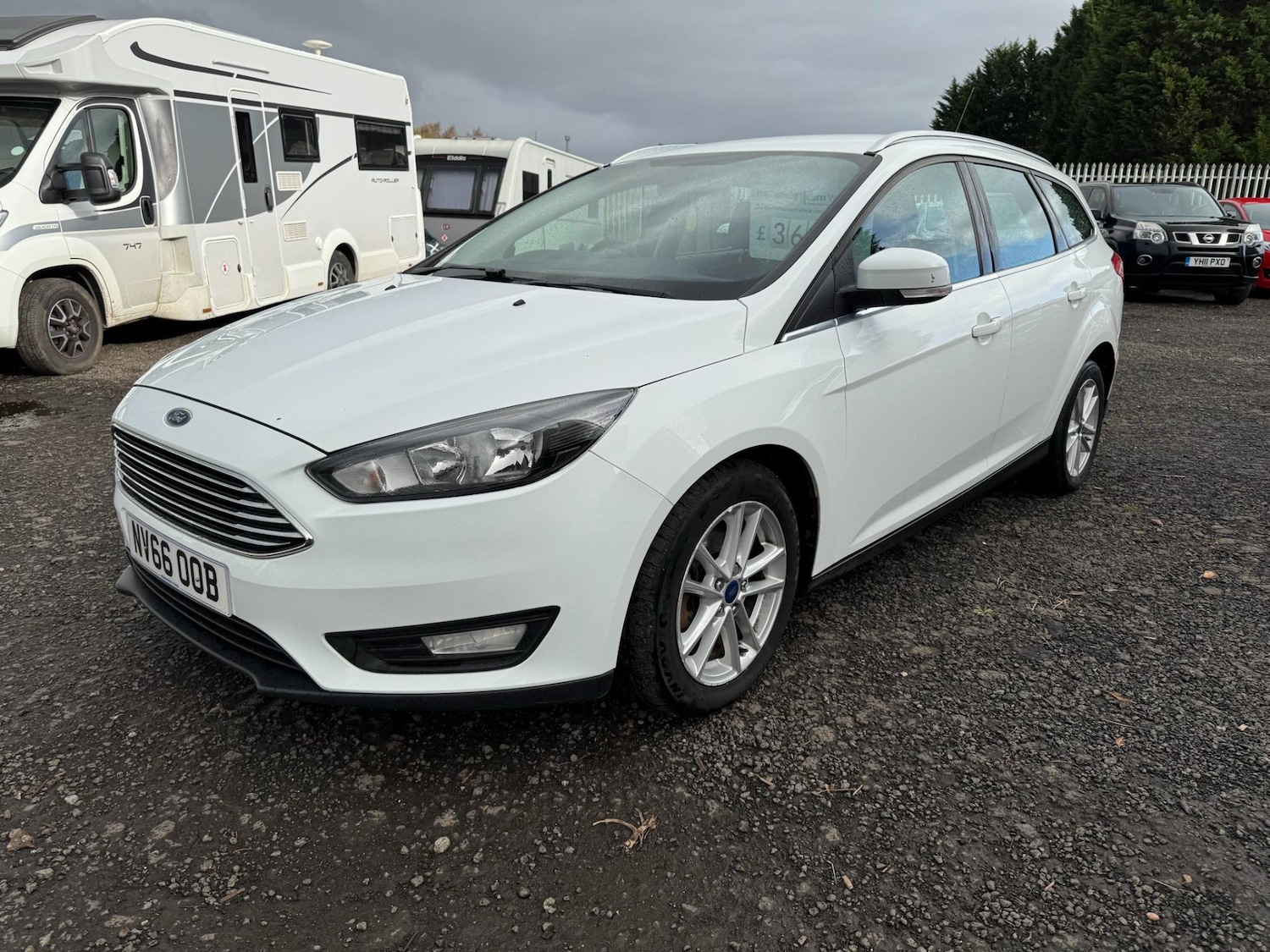 Used Ford Focus 2017 for sale - 76456579: Photo 2