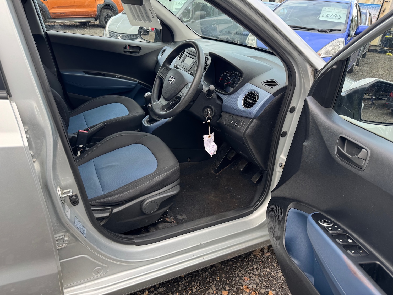 Used Hyundai i10 2015 for sale - 78055482: Photo 9