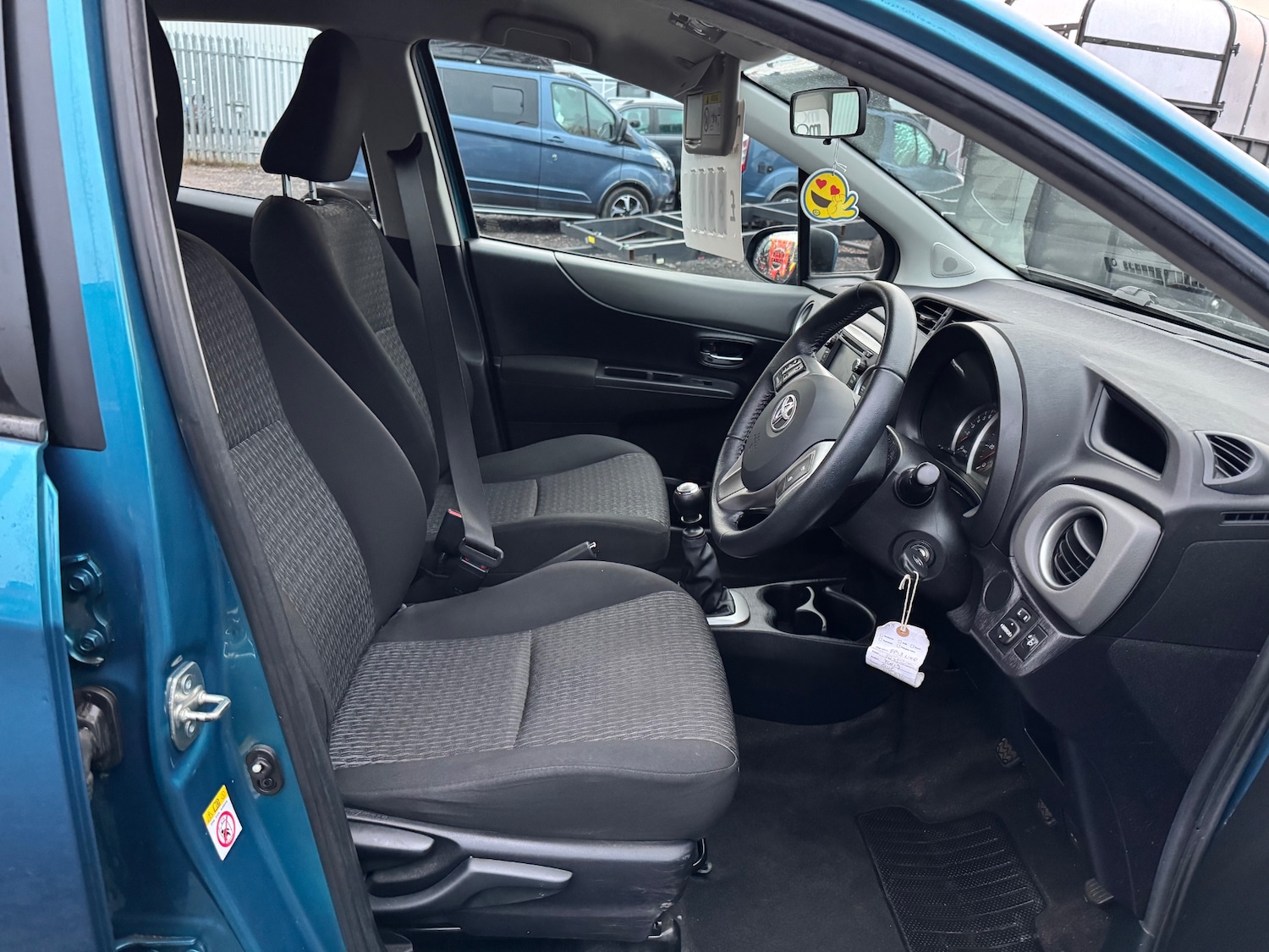 Used Toyota Yaris 2013 for sale - 77123987: Photo 10