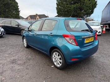 Used Toyota Yaris 2013 for sale - 77123987: Photo