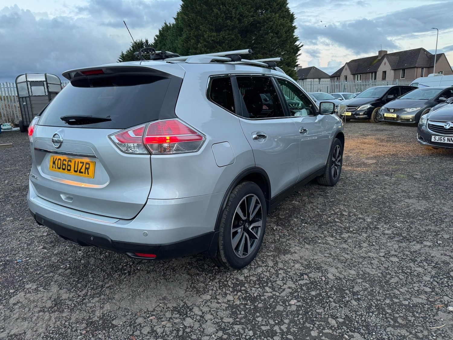 Used Nissan X-Trail 2017 for sale - 76461299: Photo 3