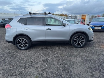 Used Nissan X-Trail 2017 for sale - 76461299: Photo