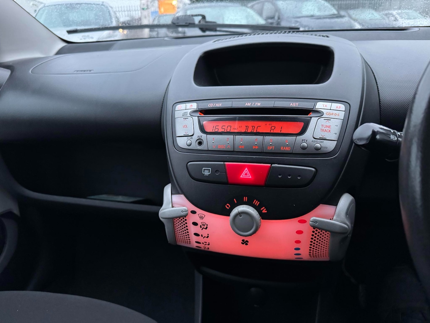 Used Toyota AYGO 2012 for sale - 76847721: Photo 10