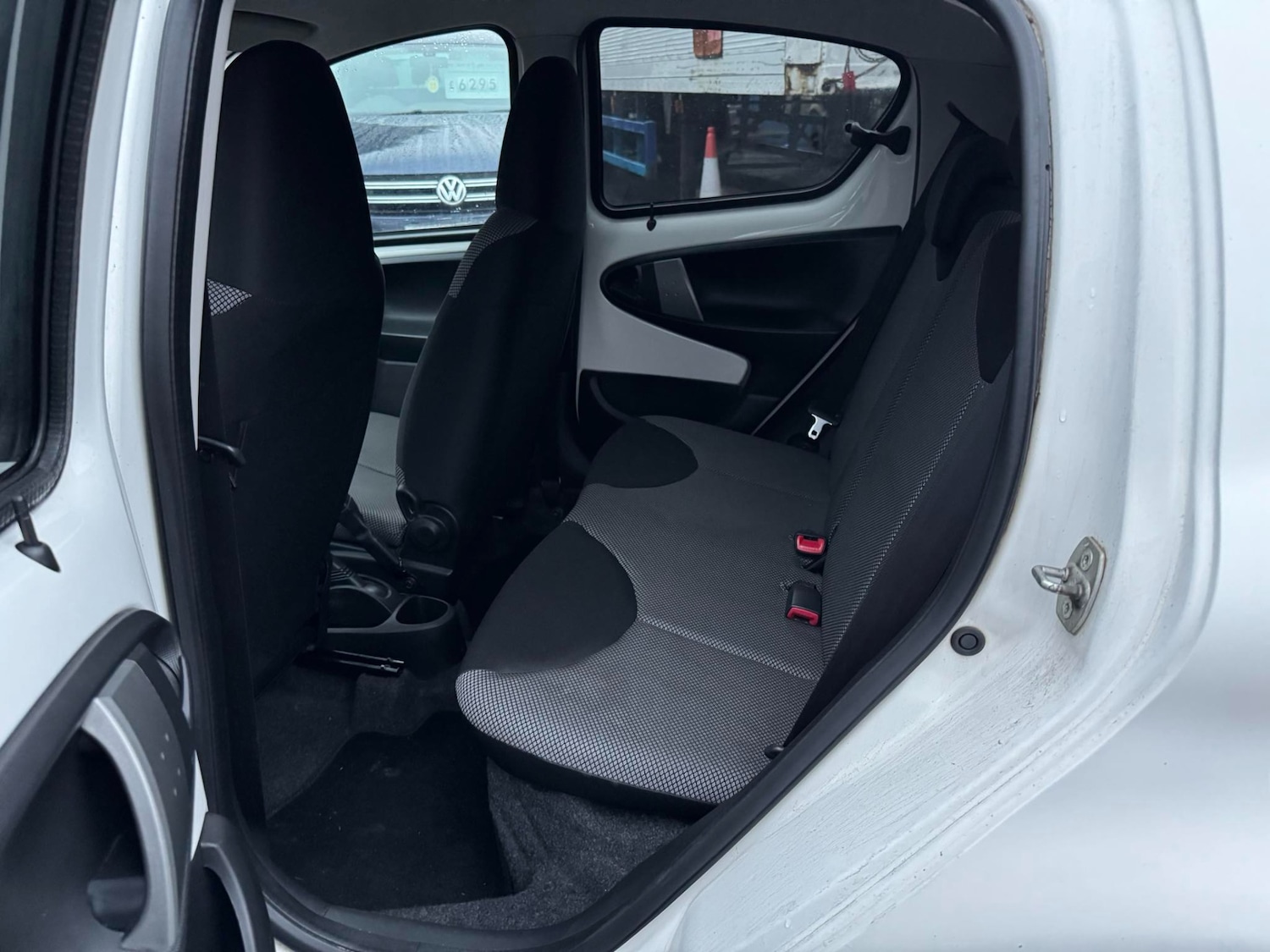 Used Toyota AYGO 2012 for sale - 76847721: Photo 12