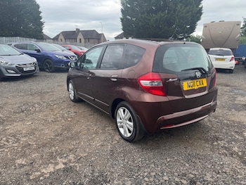 Used Honda Jazz 2011 for sale - 79451543: Photo