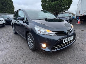 Used Toyota Verso 2015 for sale - 76847715: Photo