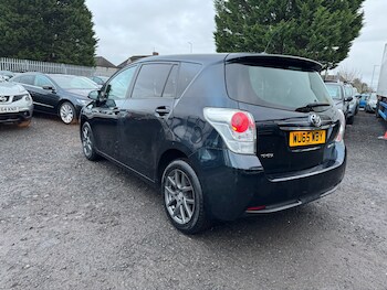 Used Toyota Verso 2015 for sale - 77277573: Photo