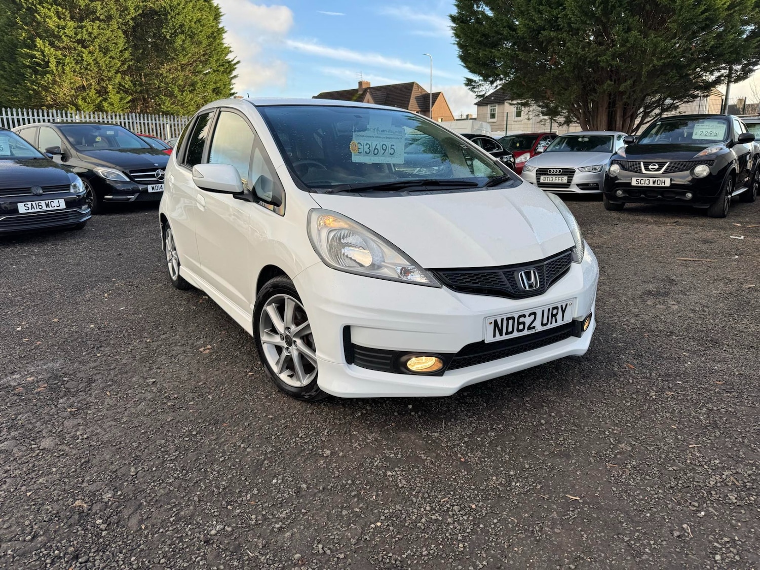 Used Honda Jazz 2012 for sale - 76611187: Photo 1