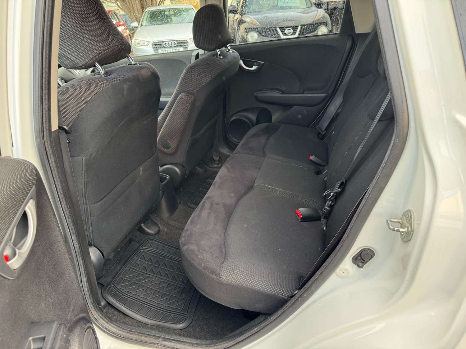 Used Honda Jazz 2012 for sale - 76611187: Photo 10