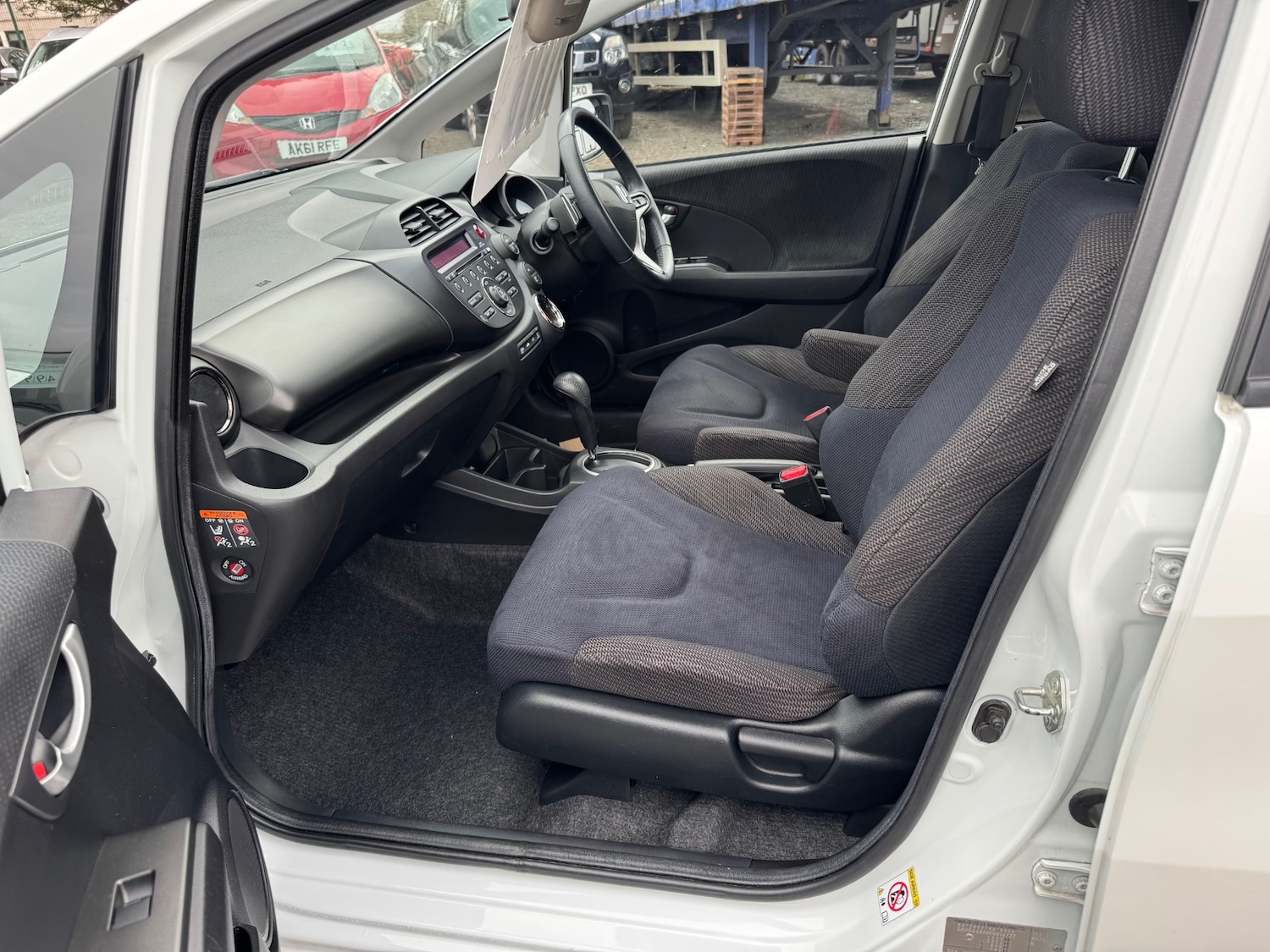 Used Honda Jazz 2014 for sale - 78028792: Photo 12