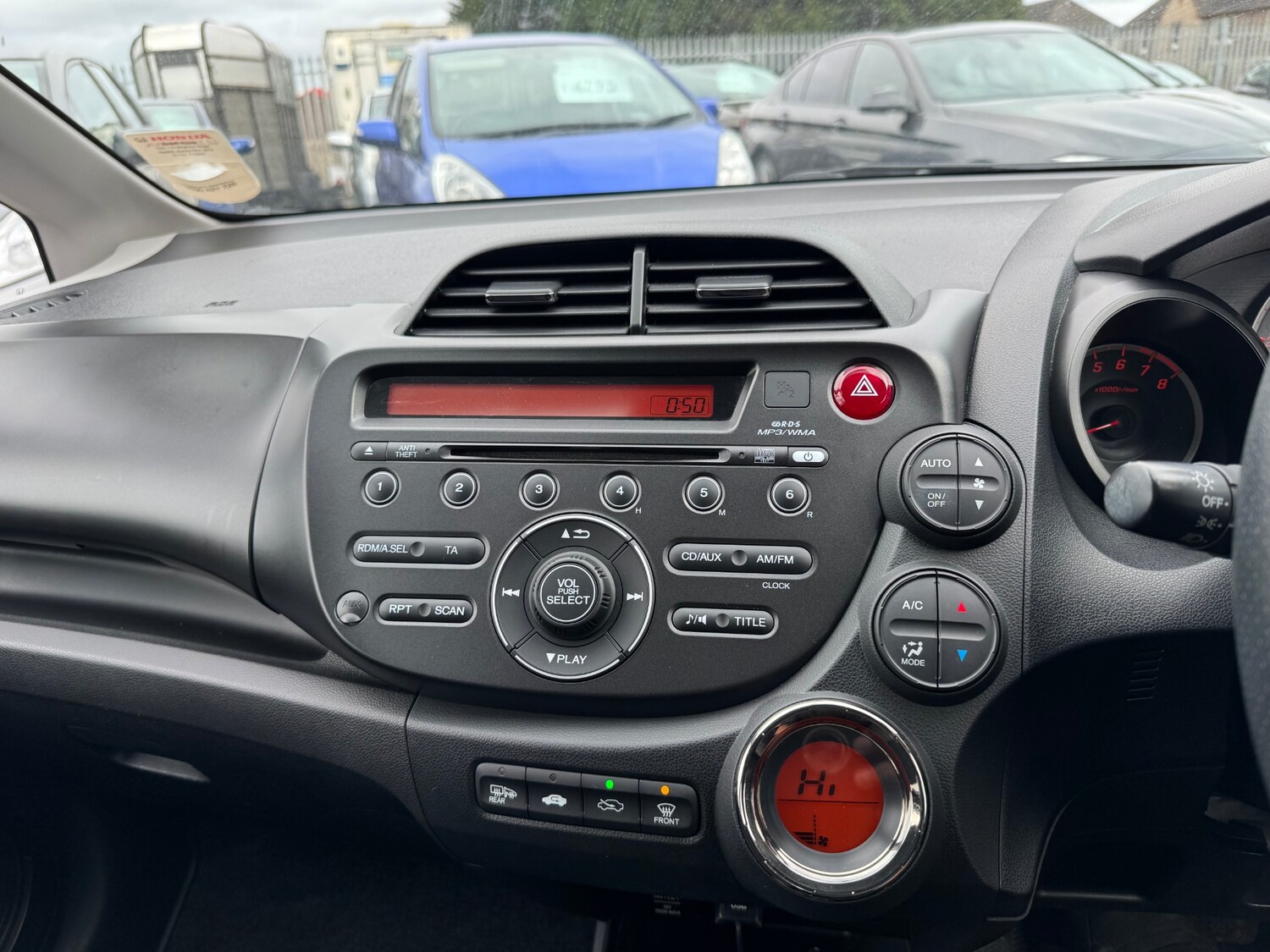 Used Honda Jazz 2014 for sale - 78028792: Photo 19