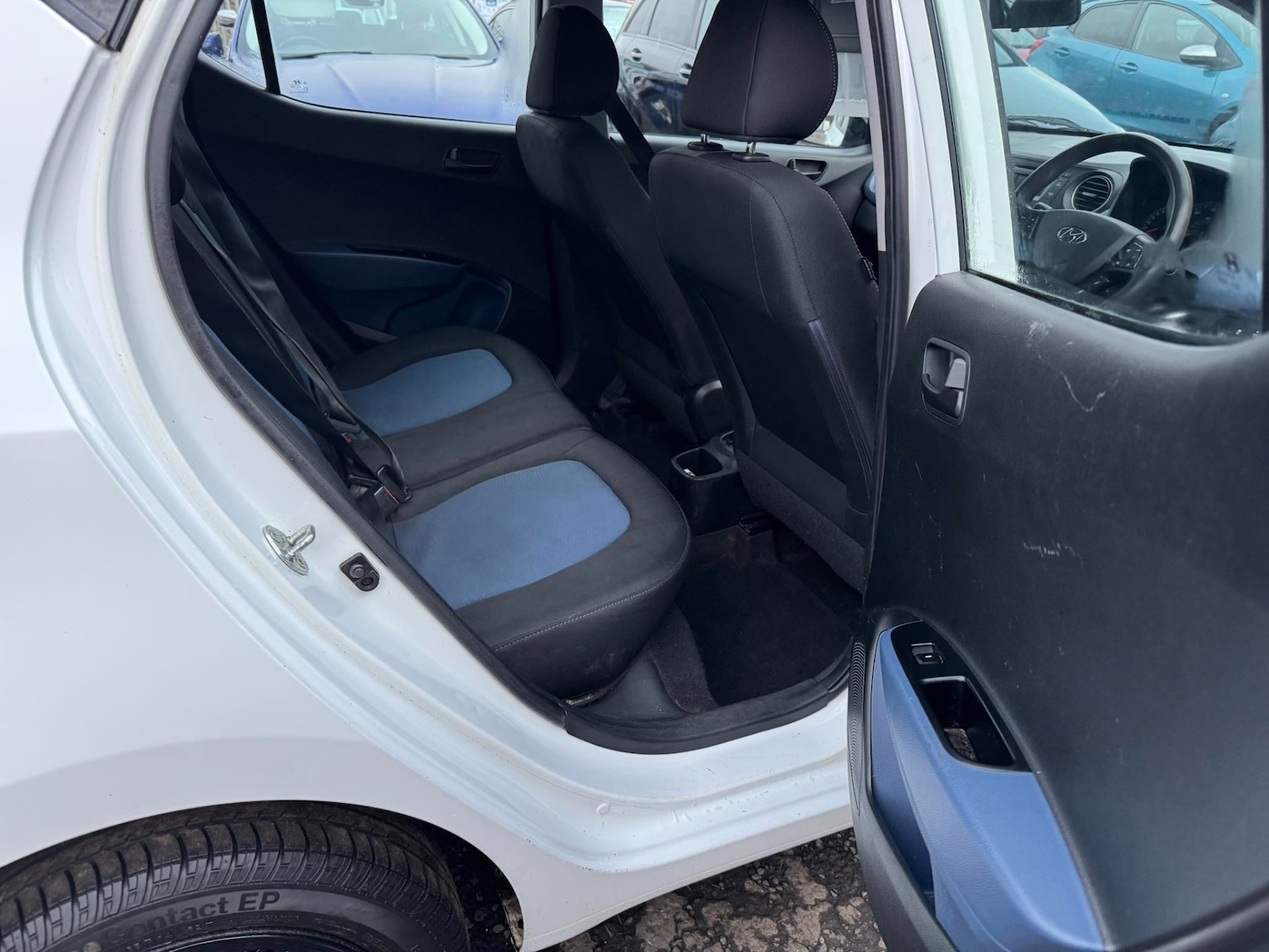 Used Hyundai i10 2015 for sale - 77065845: Photo 11