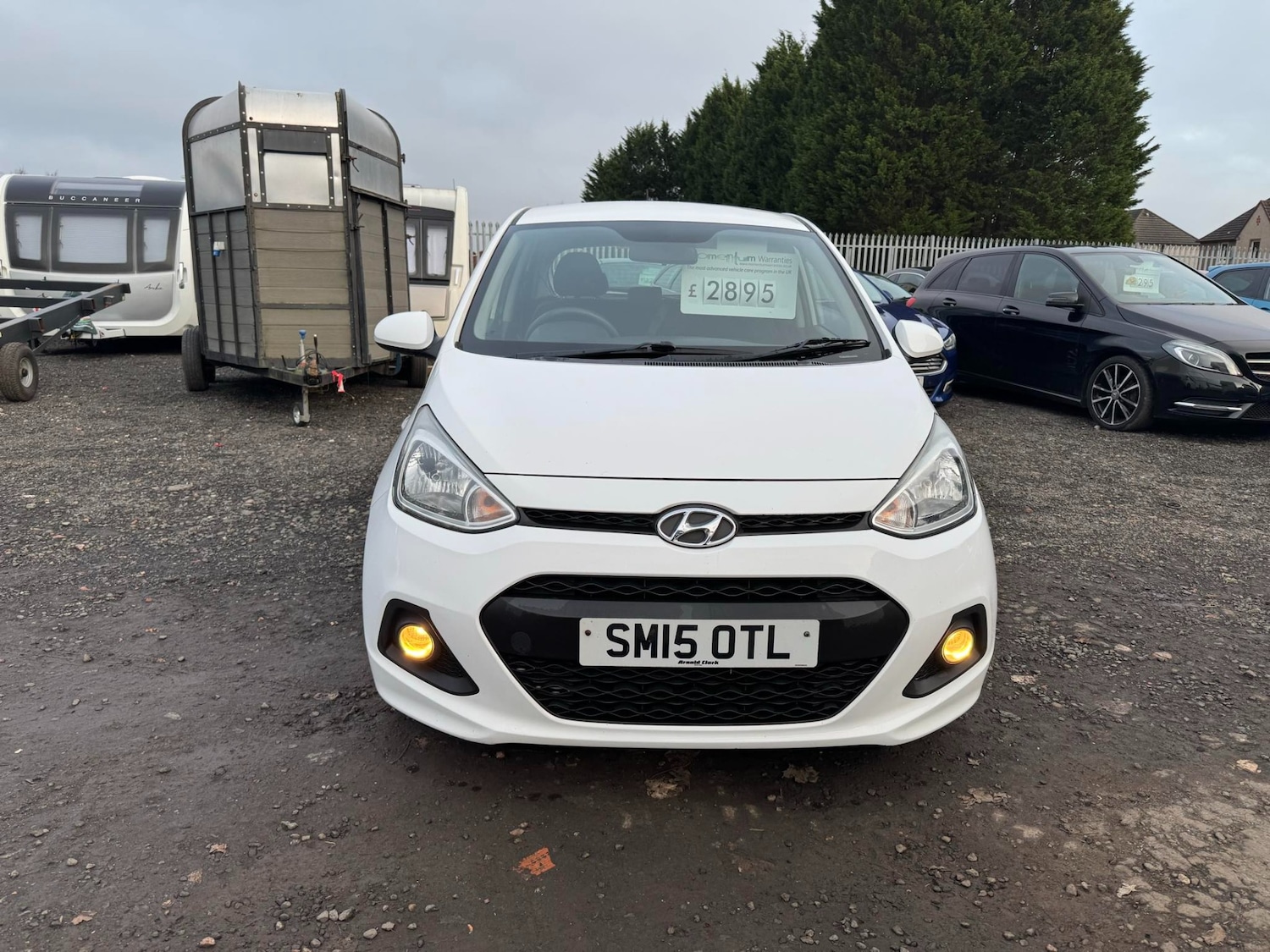 Used Hyundai i10 2015 for sale - 77065845: Photo 8