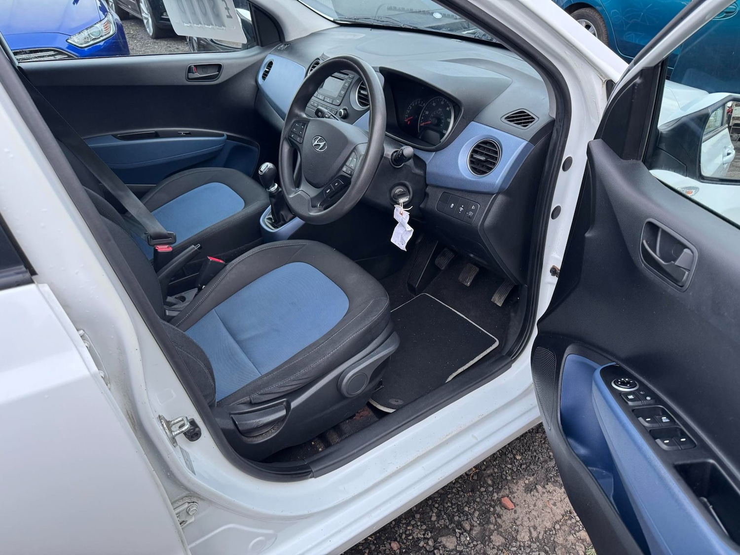 Used Hyundai i10 2015 for sale - 77065845: Photo 9